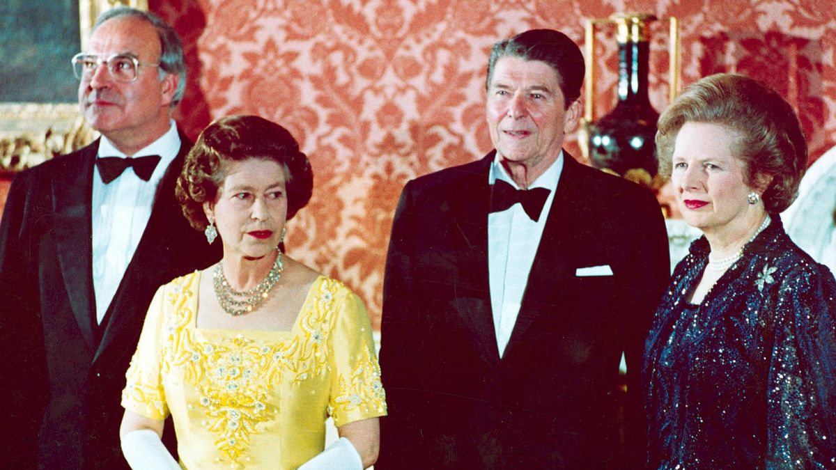Klidná Alžběta II.? Británie svého času řešila její rivalitu s Thatcherovou